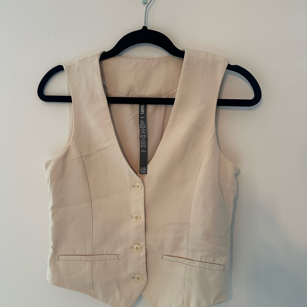 Vuori Cream Button Up Vest Top
